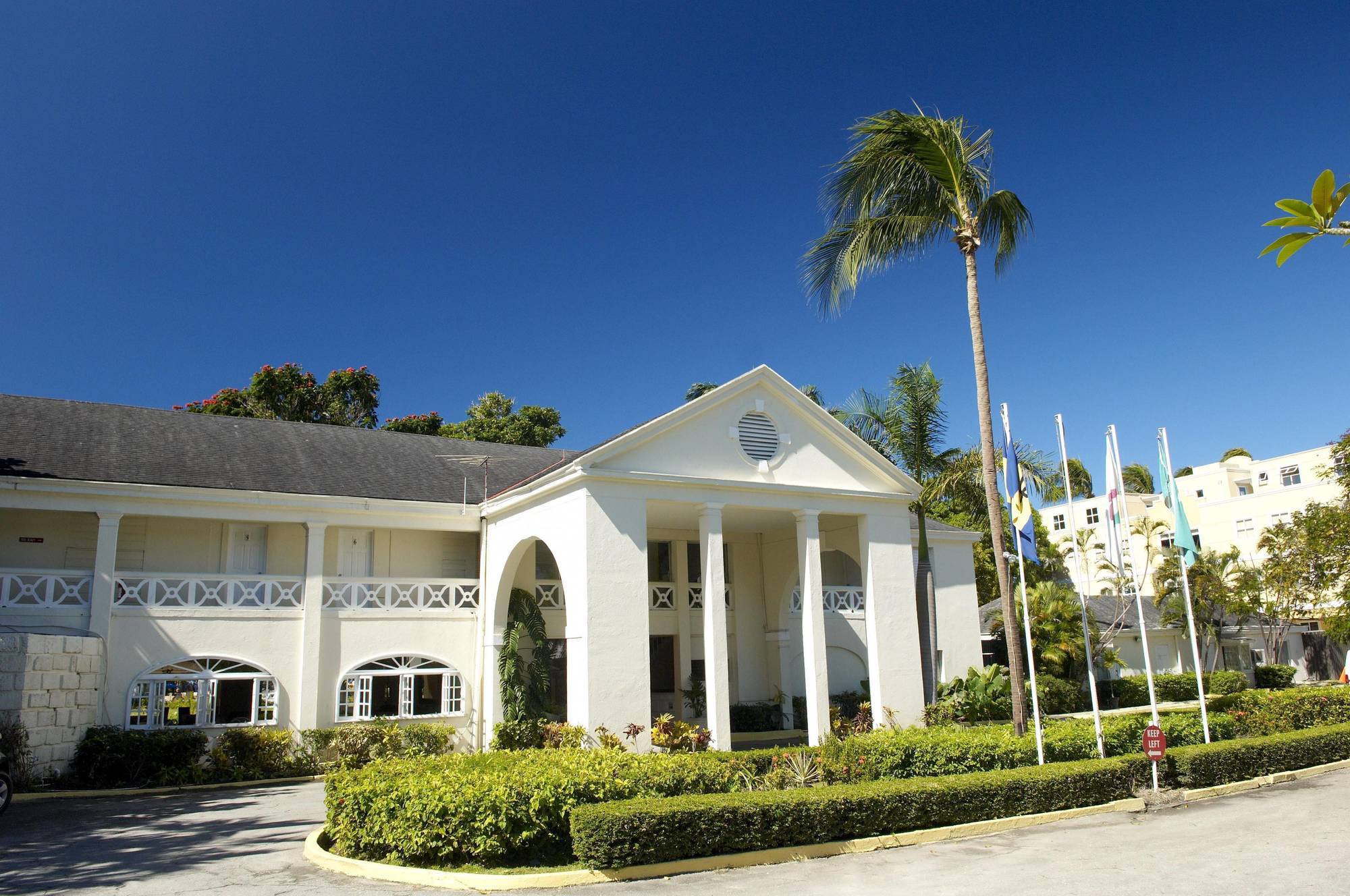 Starfish Discovery Bay Holetown Bagian luar foto