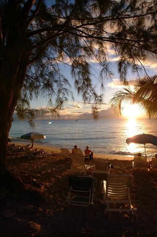 Starfish Discovery Bay Holetown Bagian luar foto