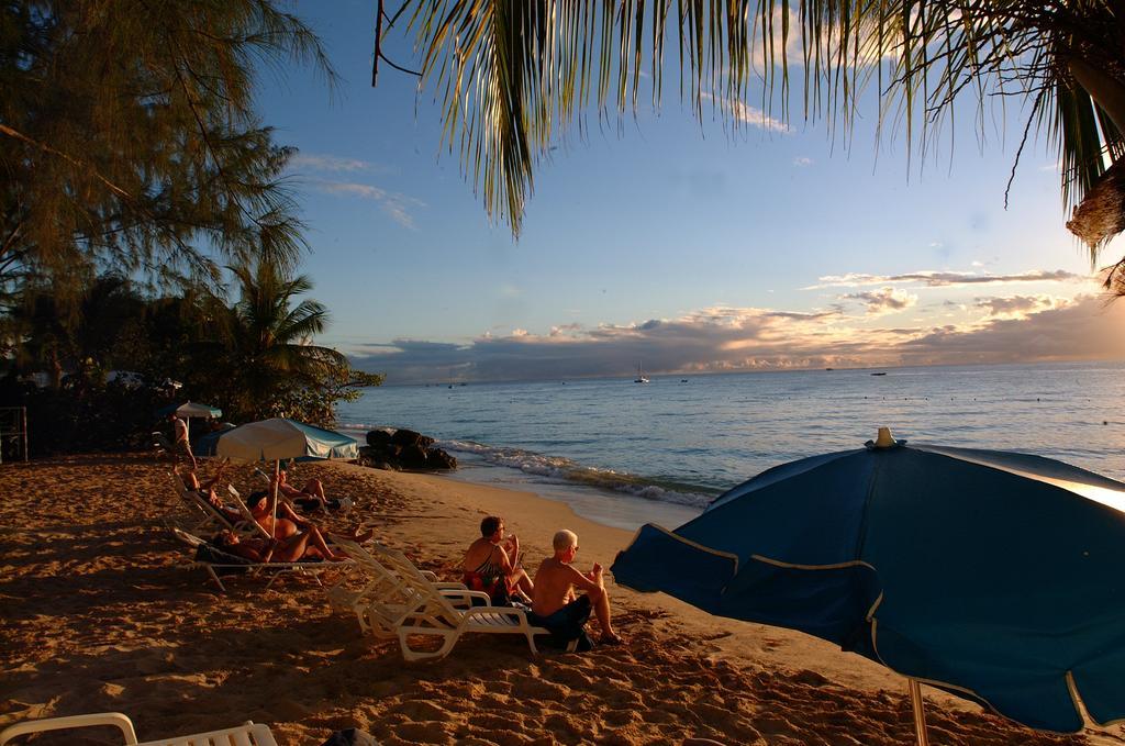 Starfish Discovery Bay Holetown Bagian luar foto