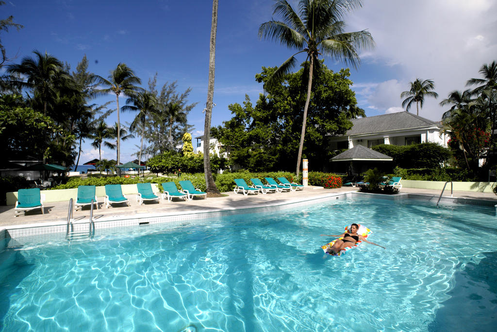 Starfish Discovery Bay Holetown Bagian luar foto